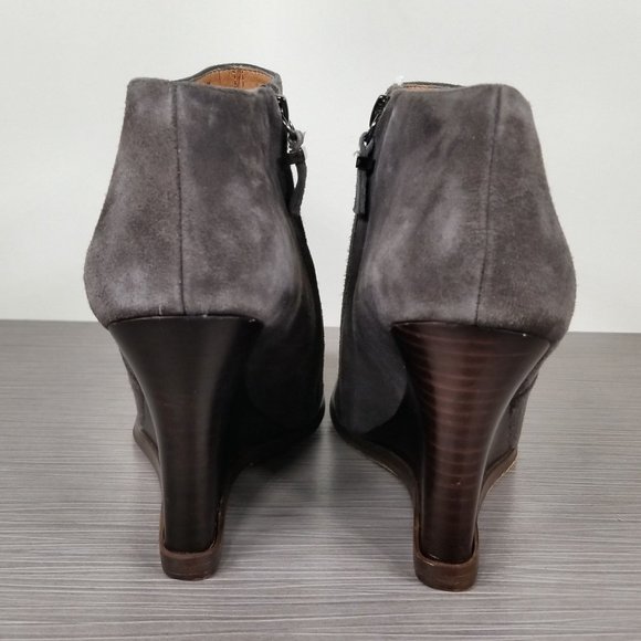 Halogen Selbi Almond Toe Wedge Bootie, Grey Suede, Womens Size 6.5 M - Picture 5 of 10